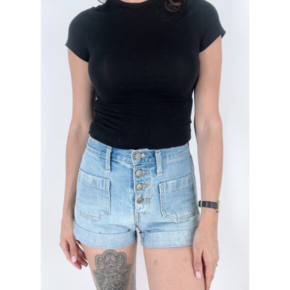 Vintage Reworked Levi’s High Rise Button Closure Shorts Size 26 - Picture 1 of 4